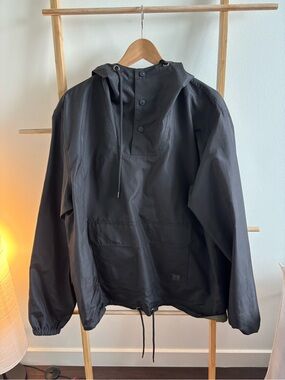 Hooded Windbreaker Pullover - Black